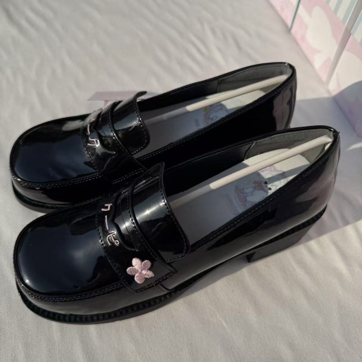 Women'S Shoes Kitten Heels - Urocze buty w japońskim stylu dla