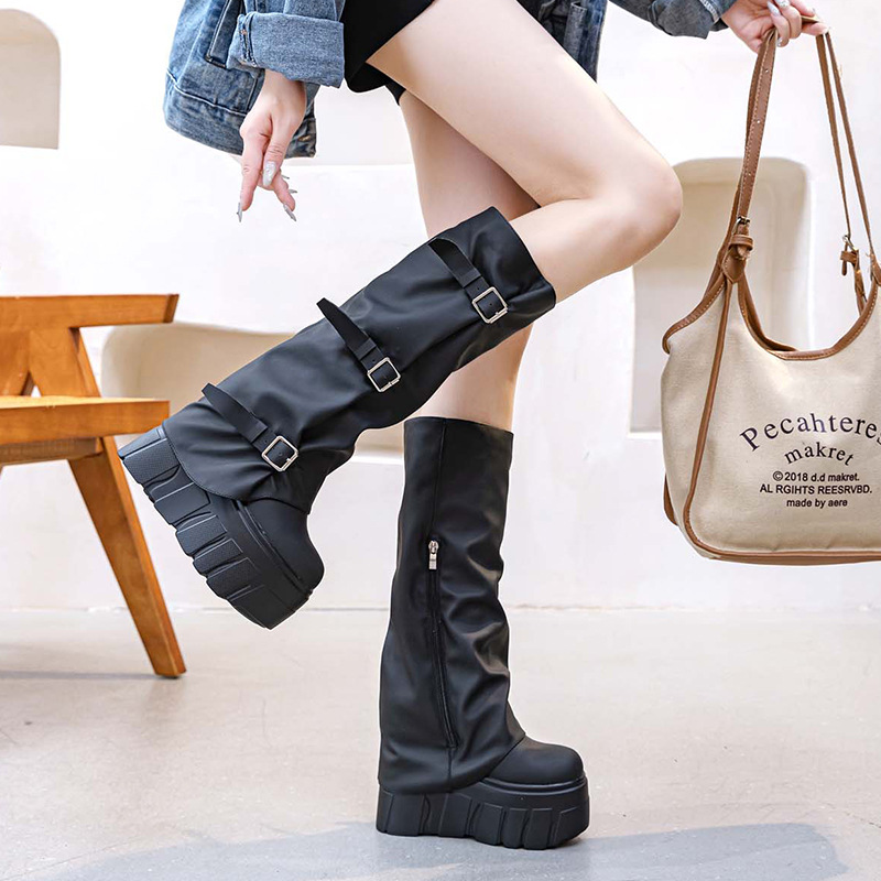 Botki damskie na platformie i  – Zip Up Boots Short recenzja i cena