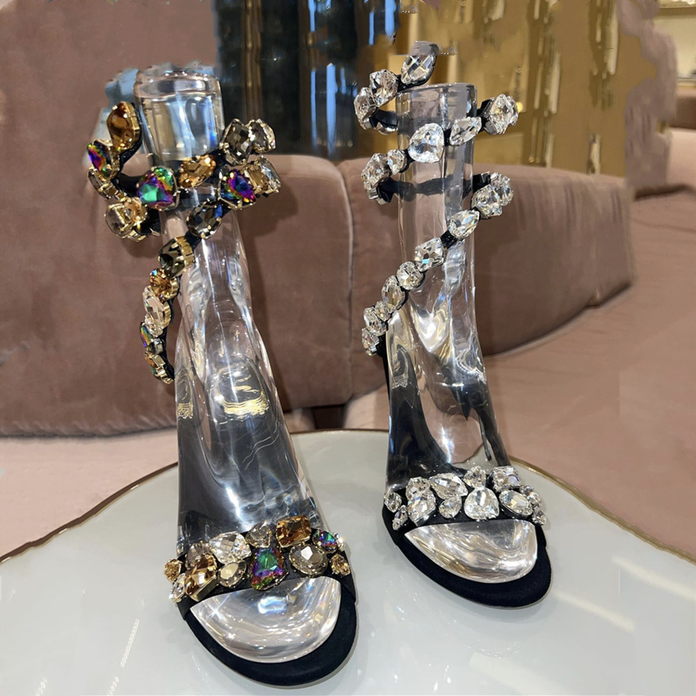 Sandały na szpilce z ozdobami  – Ankle Strap Heels recenzja i cena