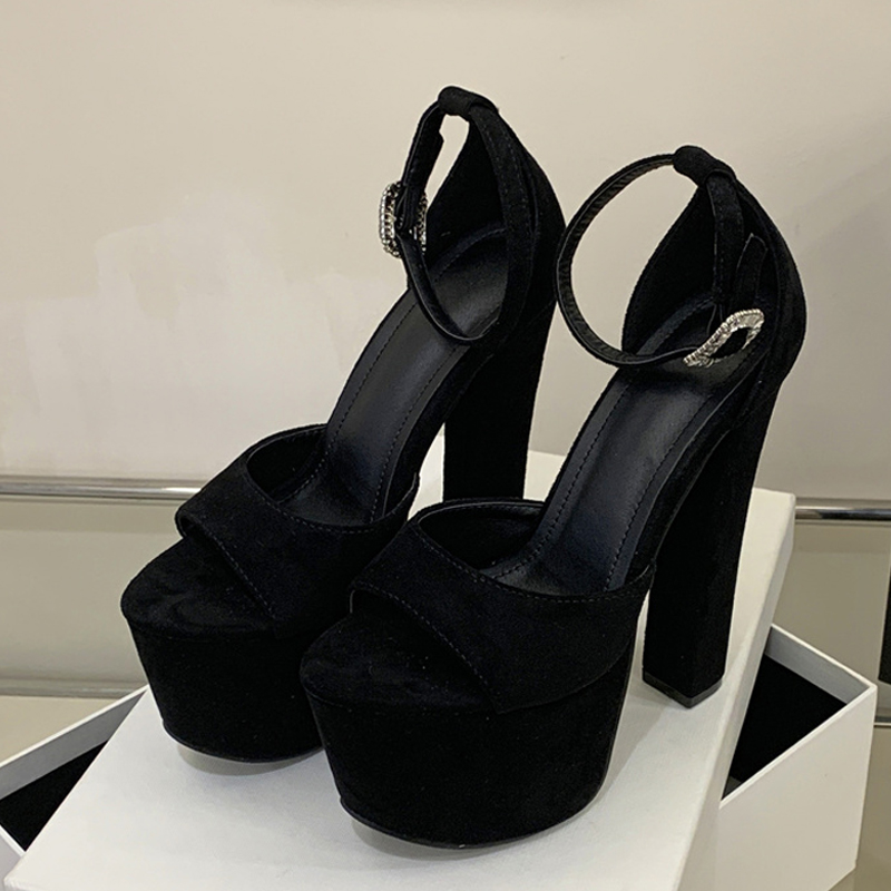 Seksowne sandały na platformie – Ankle Strap Heels recenzja i cena
