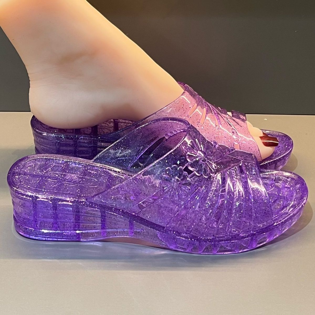 Fioletowe brokatowe sandały na – Jelly Sandal Women recenzja i cena